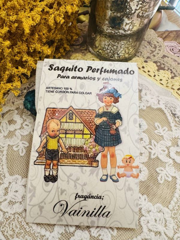 Saquito Perfumado para armarios y cajones 
100%Artesano
Tiene cordón para colgar