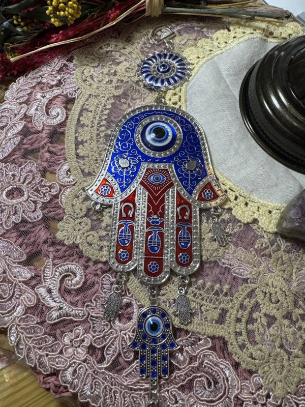 Mano de Fátima roja
