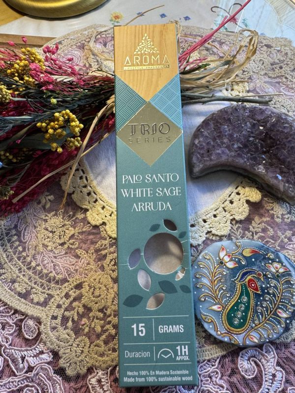 Incienso Trío 
Palo Santo,Salvia Blanca,Ruda