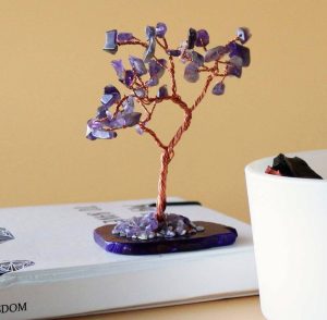 Arbol de piedras preciosas: Amatista sobre base de ágata natural (35 piedras)