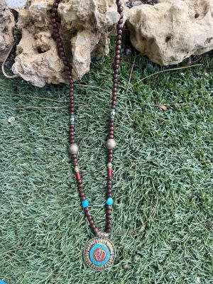 Collar Om